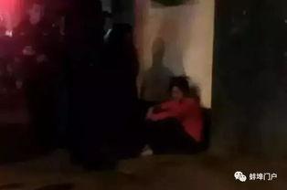 男生脱女生衣服抓胸视频,男生脱衣抓胸，引发社会热议